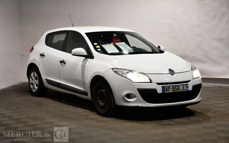 RENAULT MEGANE 1,5 DCI 85CH BLANC AP-858-JL