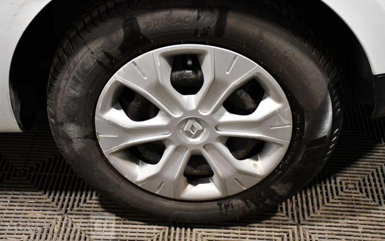 RENAULT MEGANE 1,5 DCI 85CH BLANC AP-858-JL