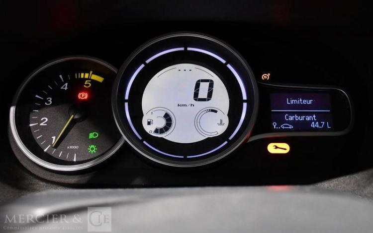 RENAULT MEGANE 1,5 DCI 85CH BLANC AP-858-JL