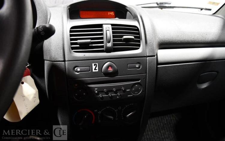 RENAULT CLIO II DCI BLEU AQ-323-FM