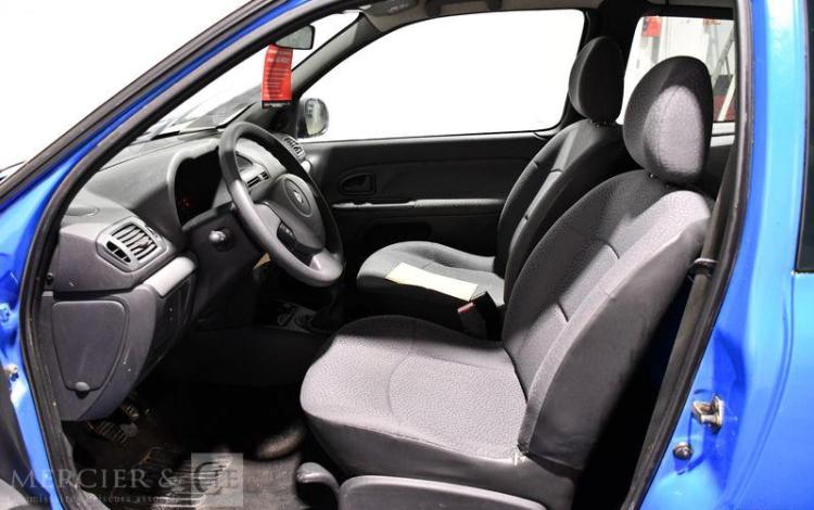 RENAULT CLIO II DCI BLEU AX-116-DA