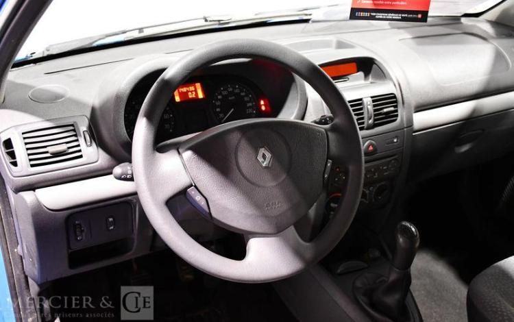 RENAULT CLIO II DCI BLEU AX-116-DA