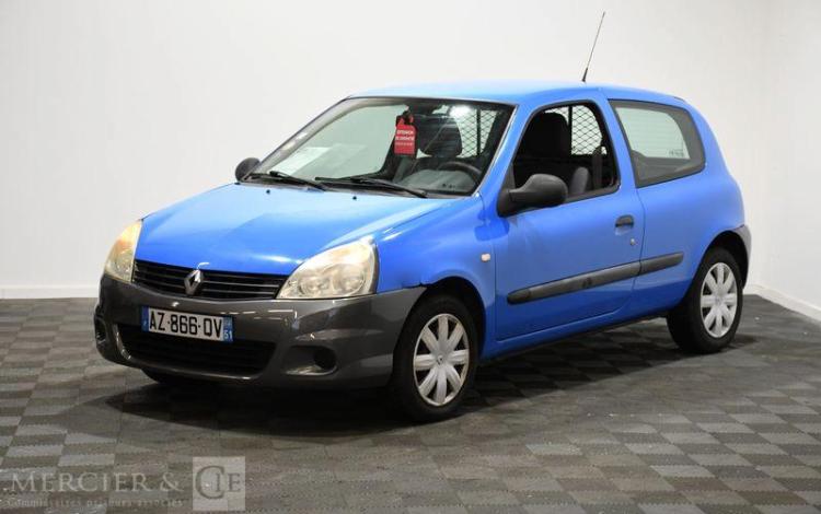 RENAULT CLIO II DCI BLEU AZ-866-QV