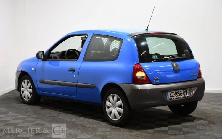 RENAULT CLIO II DCI BLEU AZ-866-QV