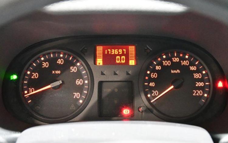 RENAULT CLIO II DCI BLEU AZ-866-QV