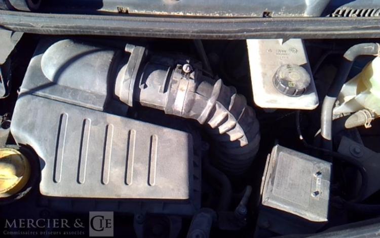 RENAULT TRAFIC 2.0 DCI 90 1T0 L1H1 CONFORT BLEU BR-533-QS