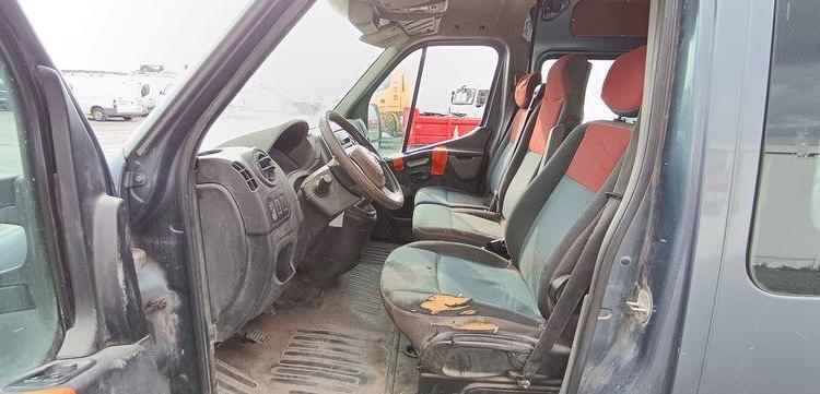 RENAULT MASTER III TRACTION FOURGON L2H2 F3500 2.3 DCi 16V 125 CV – DIESEL – 290689 KMS BLEU BV-795-RA