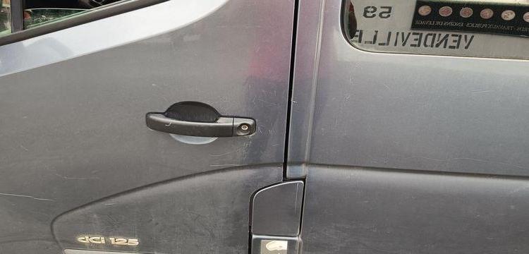 RENAULT MASTER III TRACTION FOURGON L2H2 F3500 2.3 DCi 16V 125 CV – DIESEL – 290689 KMS BLEU BV-795-RA