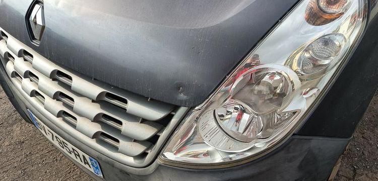 RENAULT MASTER III TRACTION FOURGON L2H2 F3500 2.3 DCi 16V 125 CV – DIESEL – 290689 KMS BLEU BV-795-RA