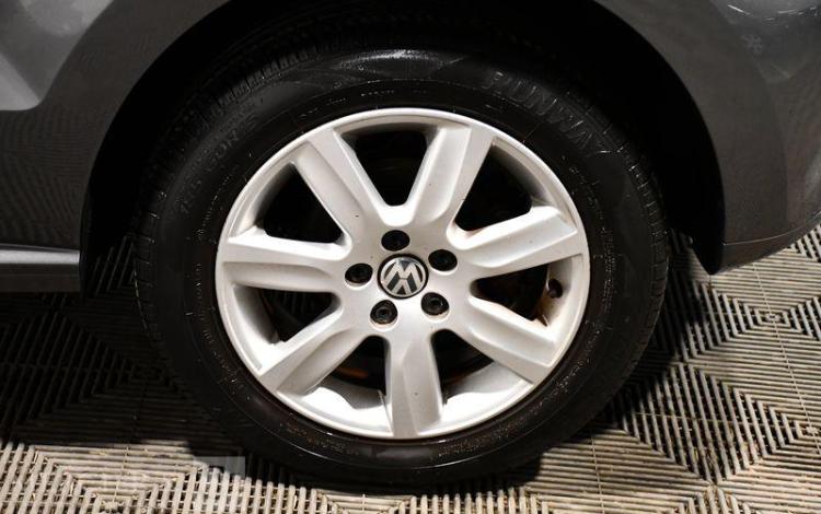 VOLKSWAGEN POLO 1,6 TDI 90 CONFORT LINE GRIS BX-288-ZQ