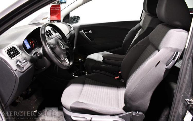 VOLKSWAGEN POLO 1,6 TDI 90 CONFORT LINE GRIS BX-288-ZQ