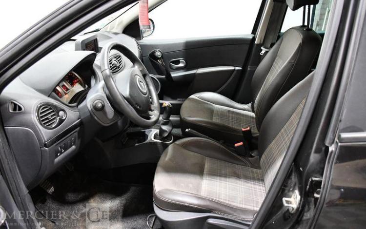 RENAULT CLIO GAMME XV DE FRANCE TCE 100 NOIR BX-563-ZZ