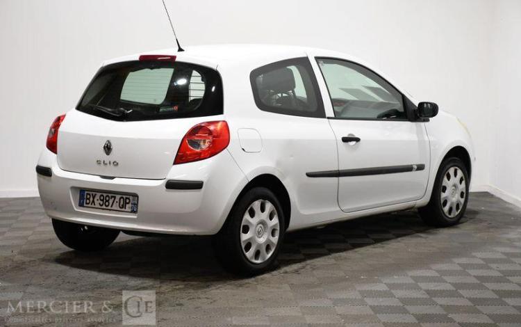 RENAULT CLIO III DCI BLANC BX-987-QP