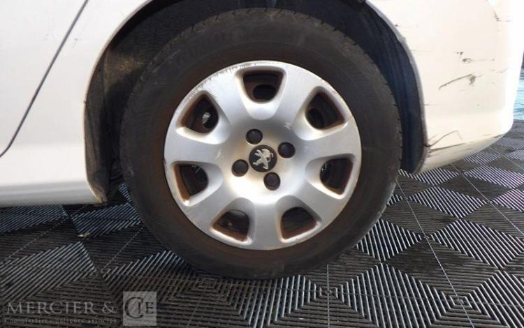 PEUGEOT 308 1.6 HDI 90CH BUSINESS BLANC BY-385-SD