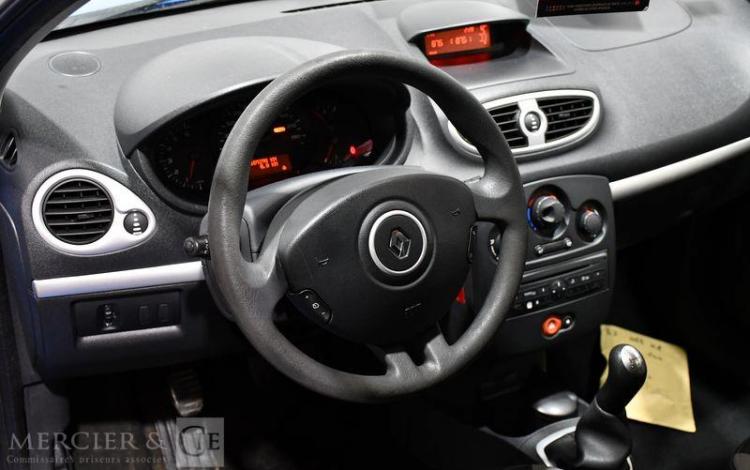 RENAULT CLIO III DCI BLEU BZ-055-HA
