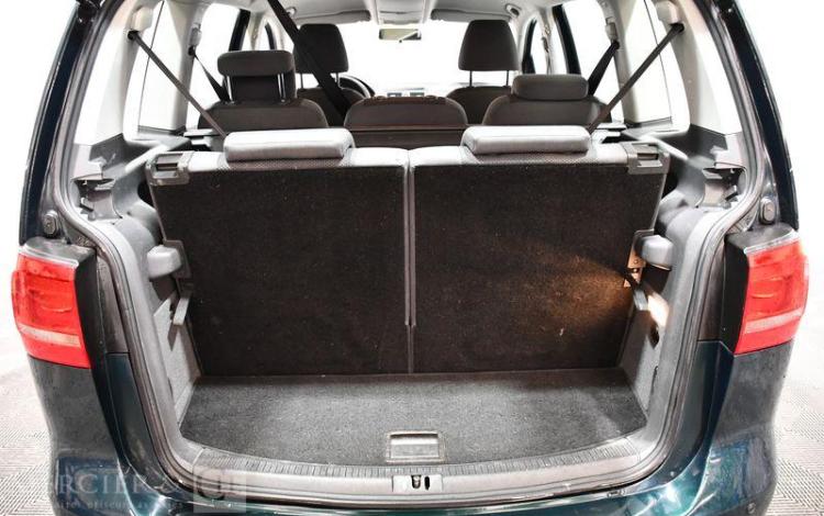 VOLKSWAGEN TOURAN II 1,6 TDI 90 FAP TRENDLINE VERT CB-792-VH