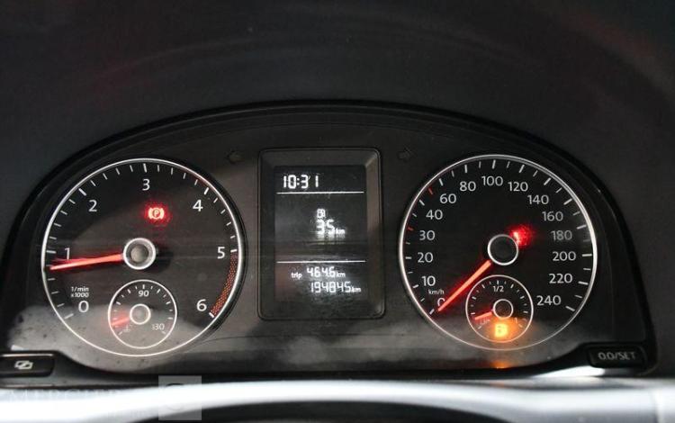 VOLKSWAGEN TOURAN II 1,6 TDI 90 FAP TRENDLINE VERT CB-792-VH