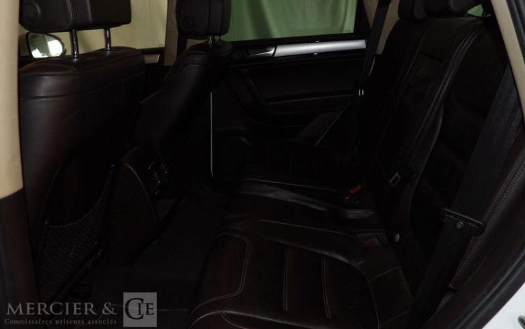 VOLKSWAGEN TOUAREG 3.0 TDI 205 BLUEMOTION 4MOTION TIPTRONIC BLANC CF-126-WJ