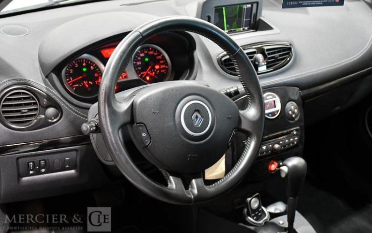 RENAULT CLIO III DCI BLANC CG-621-KV