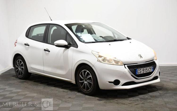 PEUGEOT 208 STE 1,4 HDI 70 PACK CD CLIM BLANC CG-915-CY