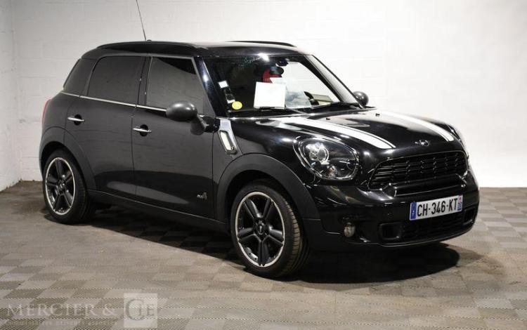 MINI COUNTRYMAN 2.0 SD 145 COOPER ALL4 NOIR CH-346-KT