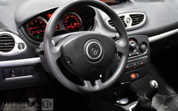 RENAULT CLIO III DCI BLEU CJ-784-KC