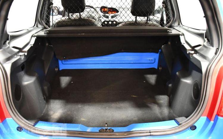 RENAULT TWINGO DCI BLEU CJ-981-WX