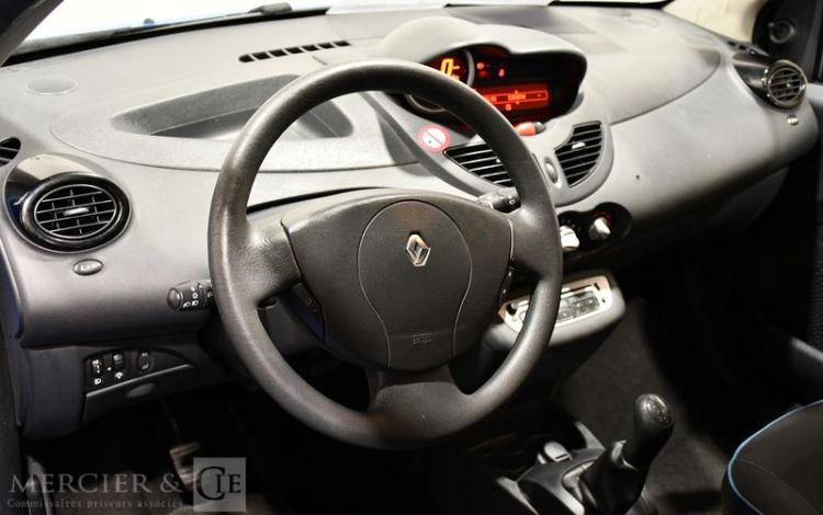 RENAULT TWINGO DCI BLEU CJ-981-WX