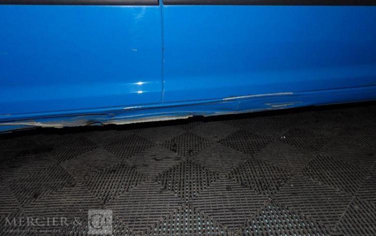 VOLKSWAGEN CADDY FOURGON 2.0 ECOFUEL 110 BLEU CN-367-PY