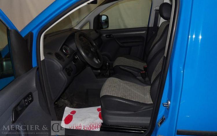 VOLKSWAGEN CADDY FOURGON 2.0 ECOFUEL 110 BLEU CN-367-PY