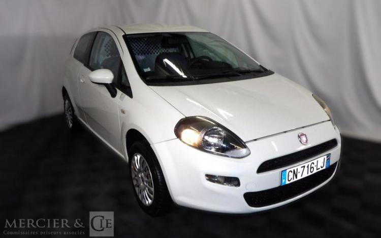 FIAT PUNTO SOCIETE 1.4 GNV 75 DYNAMIC BLANC CN-716-LJ