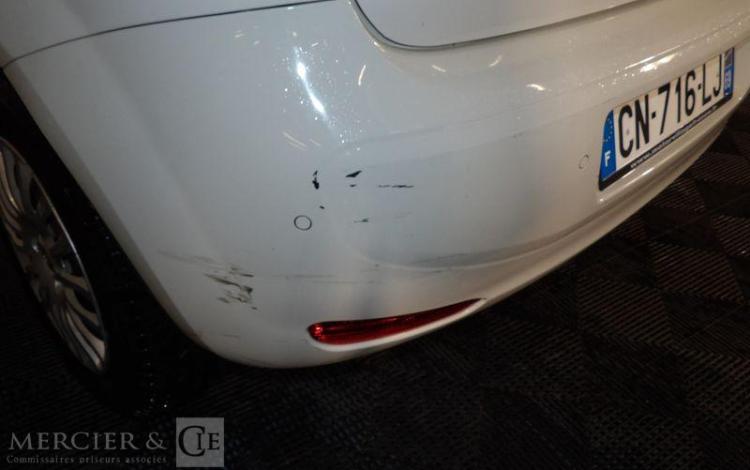 FIAT PUNTO SOCIETE 1.4 GNV 75 DYNAMIC BLANC CN-716-LJ