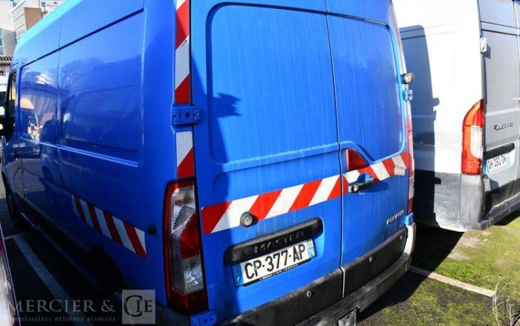 RENAULT MASTER III BLEU CP-377-AP