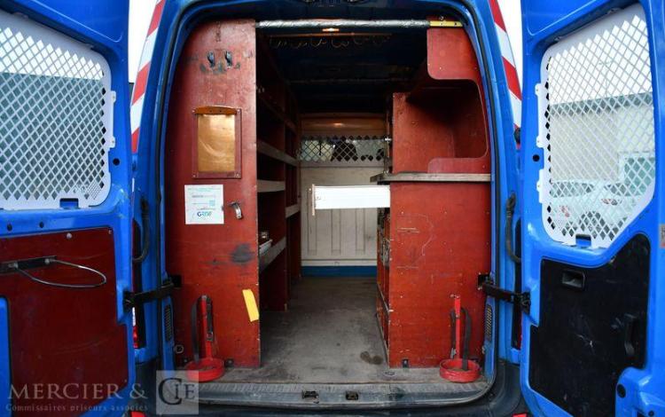 RENAULT MASTER DCI BLEU CQ-218-EG