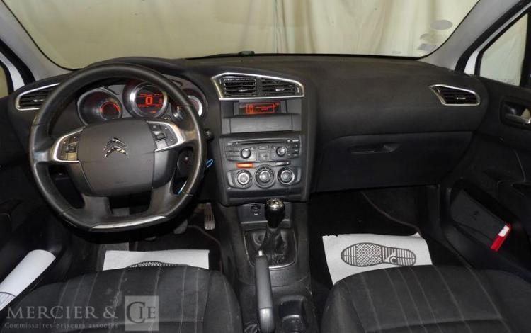 CITROEN C4 1,6 HDI 90CH ATTRACTION BLANC CS-442-VX