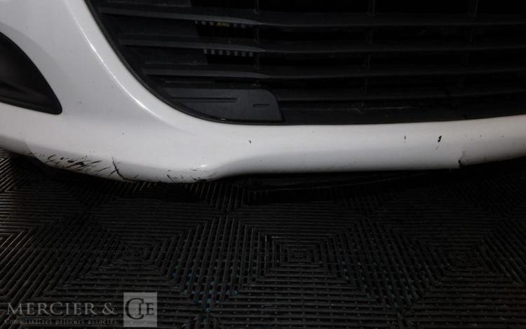 CITROEN C4 1,6 HDI 90CH ATTRACTION BLANC CS-442-VX