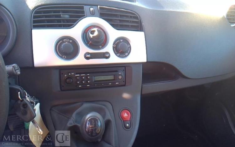 RENAULT KANGOO DCI BLEU CW-197-KV