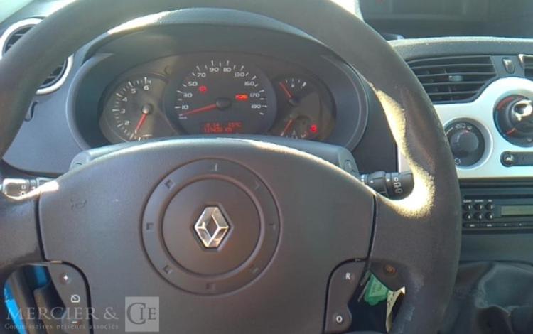 RENAULT KANGOO DCI BLEU CW-197-KV
