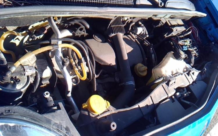 RENAULT KANGOO DCI BLEU CW-197-KV