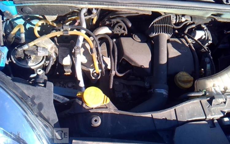 RENAULT KANGOO DCI BLEU CW-197-KV