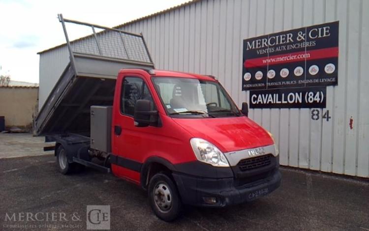 IVECO 35C13 BENNE SIMPLE CABINE COFFRE  CX-297-BR
