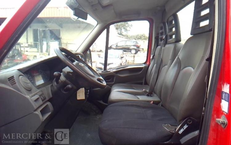 IVECO 35C13 BENNE SIMPLE CABINE COFFRE  CX-297-BR