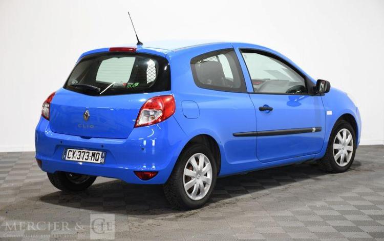 RENAULT CLIO III DCI BLEU CY-373-MQ