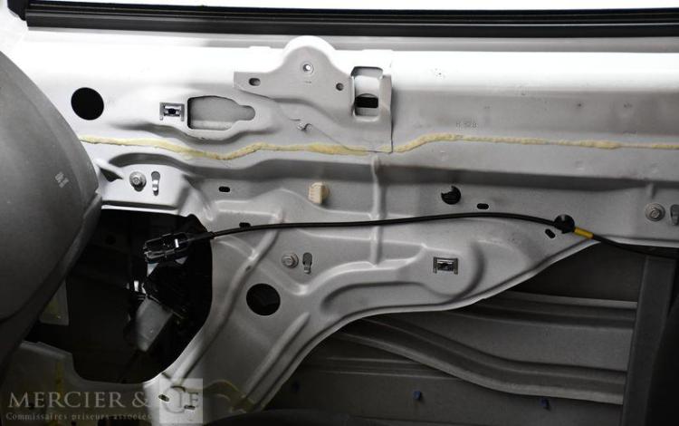 RENAULT KANGOO DCI BLANC CY-875-ZM