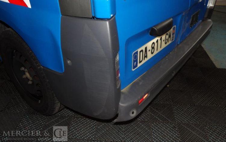 RENAULT TRAFIC II DCI  DA-811-GM