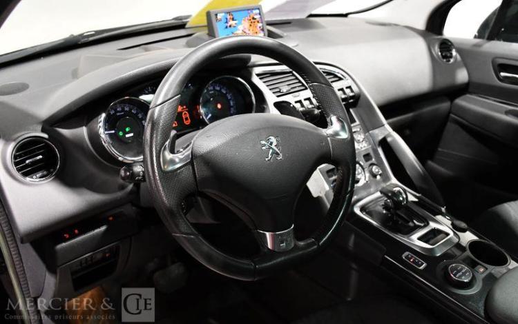 PEUGEOT 3008 2,0 E-HDI HYBRID4 200H 165 FULL HYBRID 4X4 BMP BVA NOIR DB-525-WV