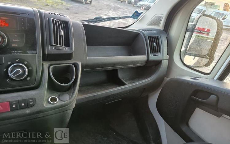 PEUGEOT BOXER PHASE 1/2 335 L2 2.2 HDi 16V FAP130 CV – DIESEL -160811 KMS – ANNEE 2014 BLANC DE-386-ZN