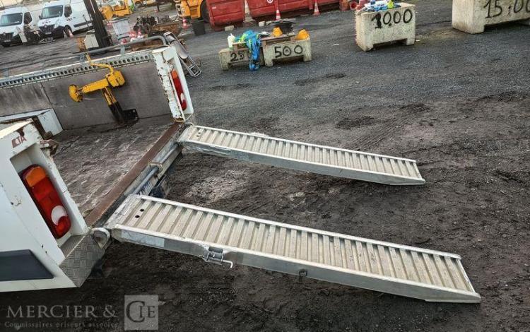 PEUGEOT BOXER PHASE 1/2 335 L2 2.2 HDi 16V FAP130 CV – DIESEL -160811 KMS – ANNEE 2014 BLANC DE-386-ZN