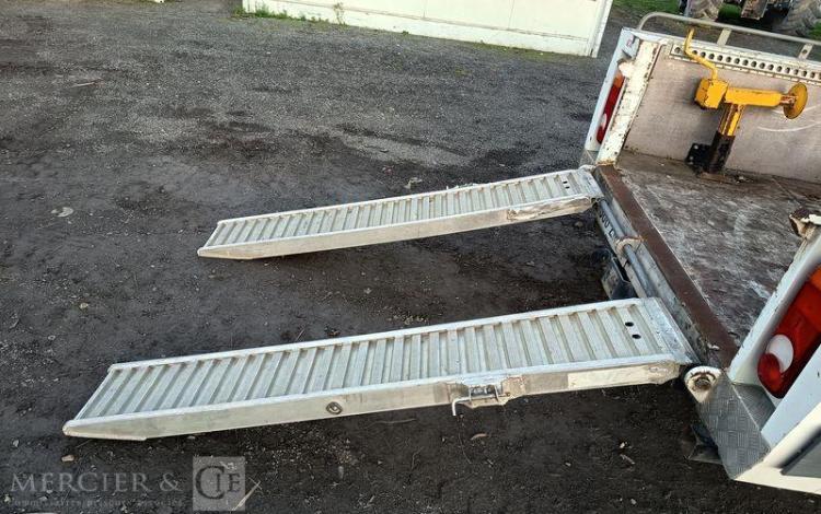 PEUGEOT BOXER PHASE 1/2 335 L2 2.2 HDi 16V FAP130 CV – DIESEL -160811 KMS – ANNEE 2014 BLANC DE-386-ZN