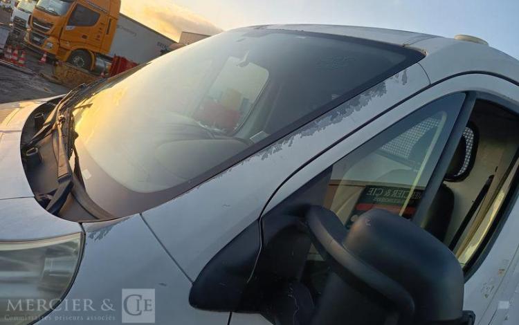 PEUGEOT BOXER PHASE 1/2 335 L2 2.2 HDi 16V FAP130 CV – DIESEL -160811 KMS – ANNEE 2014 BLANC DE-386-ZN